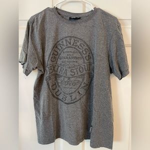 Mens Guinness T-Shirt - Gray. Size Large.